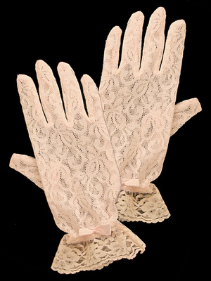 Peach Ruffled Lace Gloves