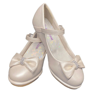 Girls 2" heel shoes w/ bow & strap
